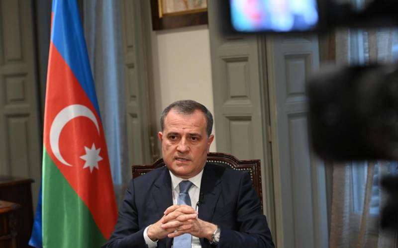 “Peşə bayramı münasibətilə həmkarlarımızı təbrik edirəm” - Ceyhun Bayramov