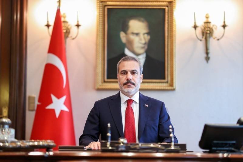 Hakan Fidan BMT-nin Yaxın Şərq üzrə kordinatoru ilə müzakirələr apardı
