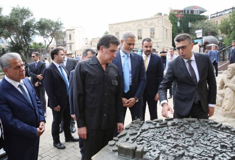 Bərzani İçərişəhəri gəzdi
