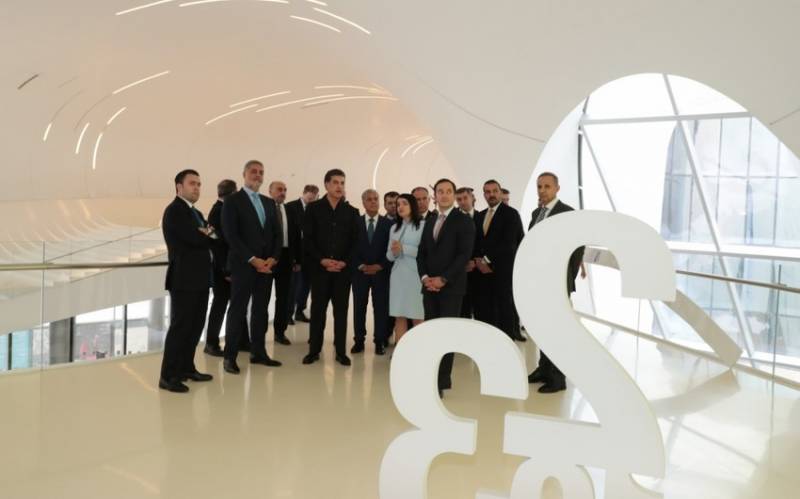 Bərzani Heydər Əliyev Mərkəzi ilə tanış oldu