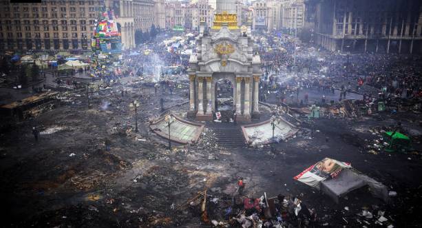 Ukraynada azərbaycanlı kişi ailəsi ilə birlikdə itkin düşüb - VİDEO