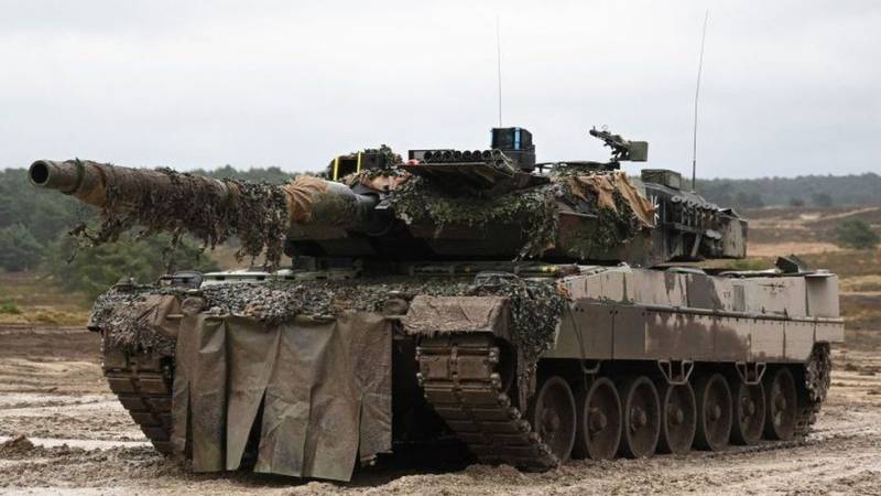 Polşa Ukraynaya verilən tankları təmir etməyə başlayıb