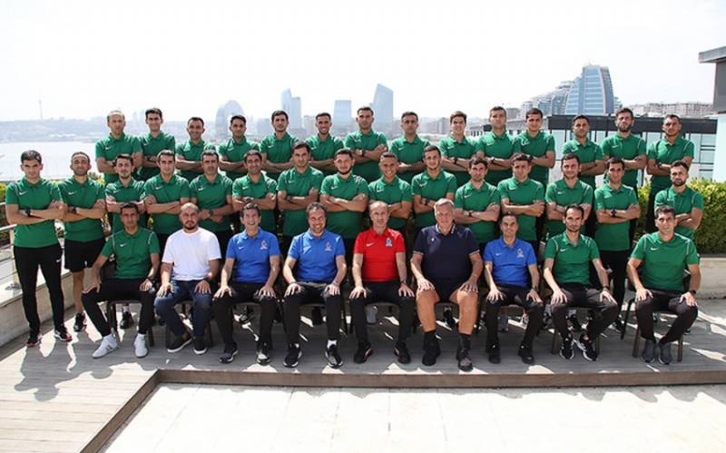 UEFA təlimçisi hakimlərimizə seminar keçir