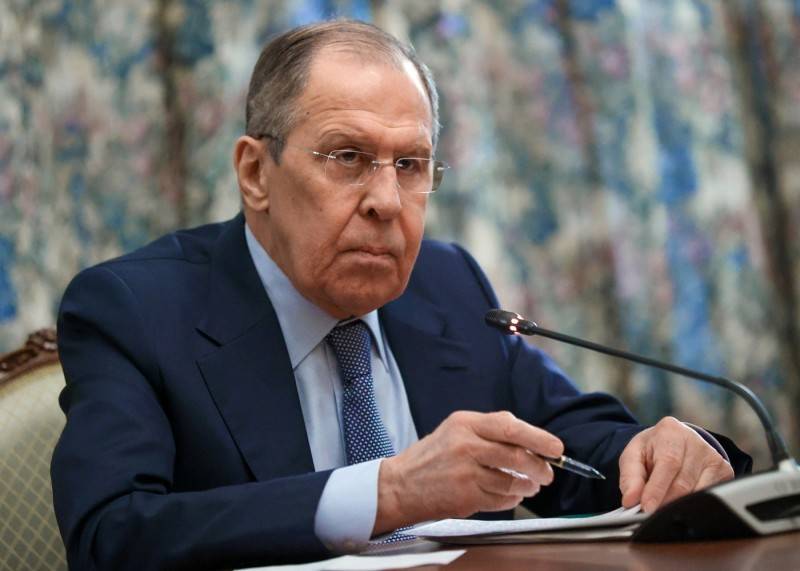 \"Sülh müqaviləsinin razılaşdırılmasında hər cür kömək etməyə hazırıq\" - Lavrov