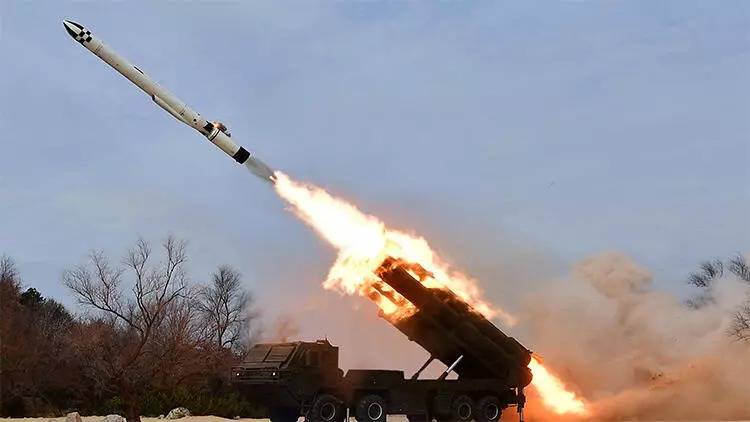 Şimali Koreya ardıcıl 2 ballistik raket atdı