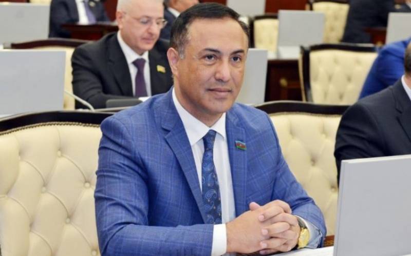 Deputatın paylaşımı gündəm oldu: “Nə sinə vurmuşam, nə də saatımı reklam etmişəm...” - FOTO