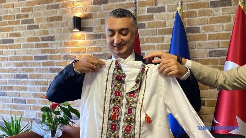 Soydaşımız Ukraynanın Türkiyədəki fəxri konsulu oldu - FOTO