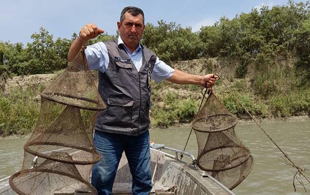 Qanunsuz balıq ovlayanlar saxlanıldı - FOTO