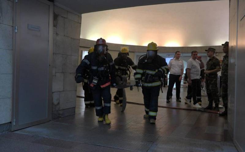 FHN metroda təlim keçirdi - VİDEO