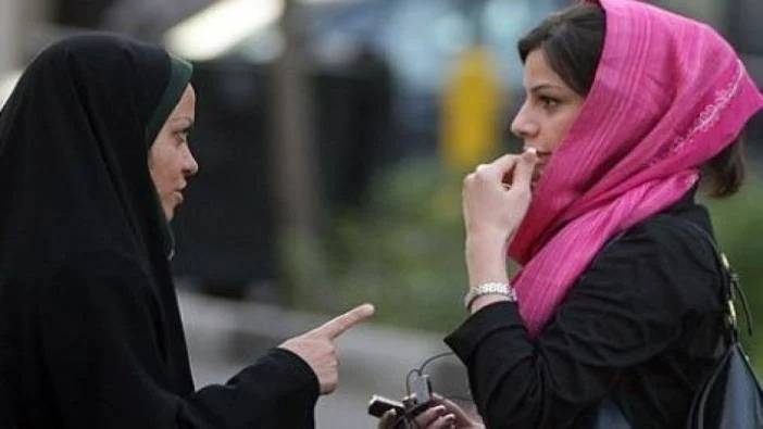 İranda hicabsız qadınlara tibbi xidmət göstərilməməsi istənildi