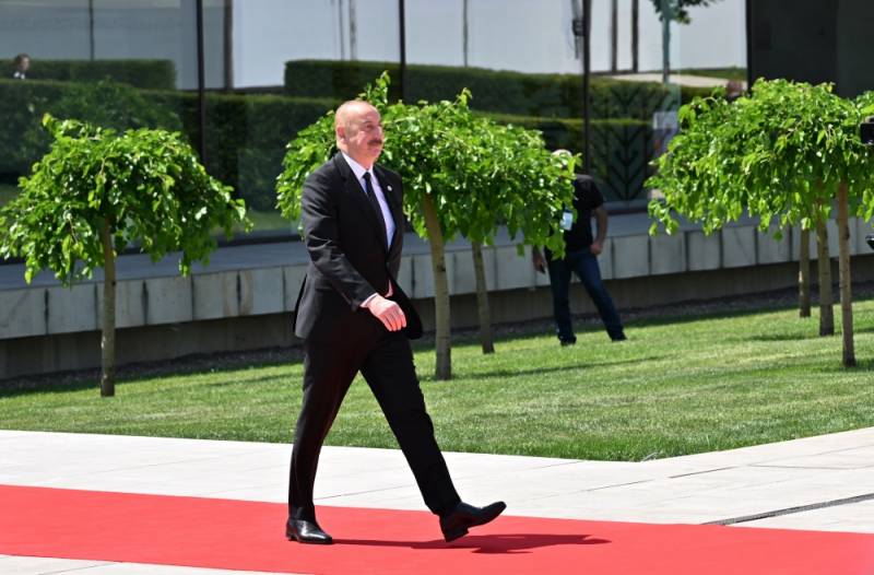 Prezident Kişinyovda Zirvə toplantısında iştirak etdi - YENİLƏNDİ (FOTO)