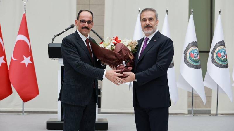 İbrahim Kalın MİT-in rəhbəri vəzifəsinə keçdi - FOTO