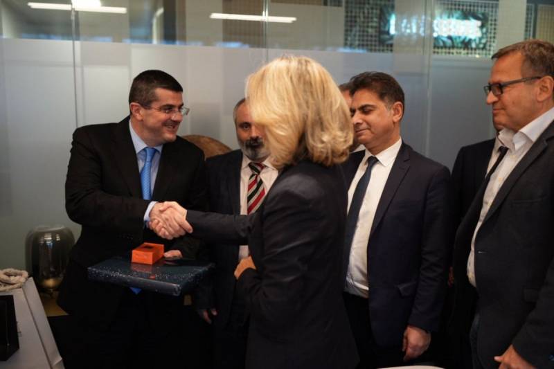 Fransa Azərbaycana qarşı təxribata davam edir - Separatçılara açıq dəstək