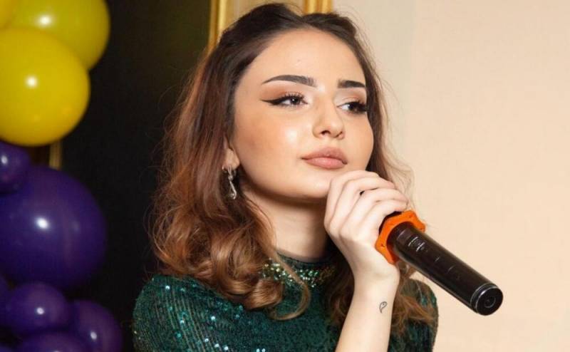 Bloger keçmiş həyat yoldaşı tərəfindən şantaj olunduğunu açıqladı - FOTO
