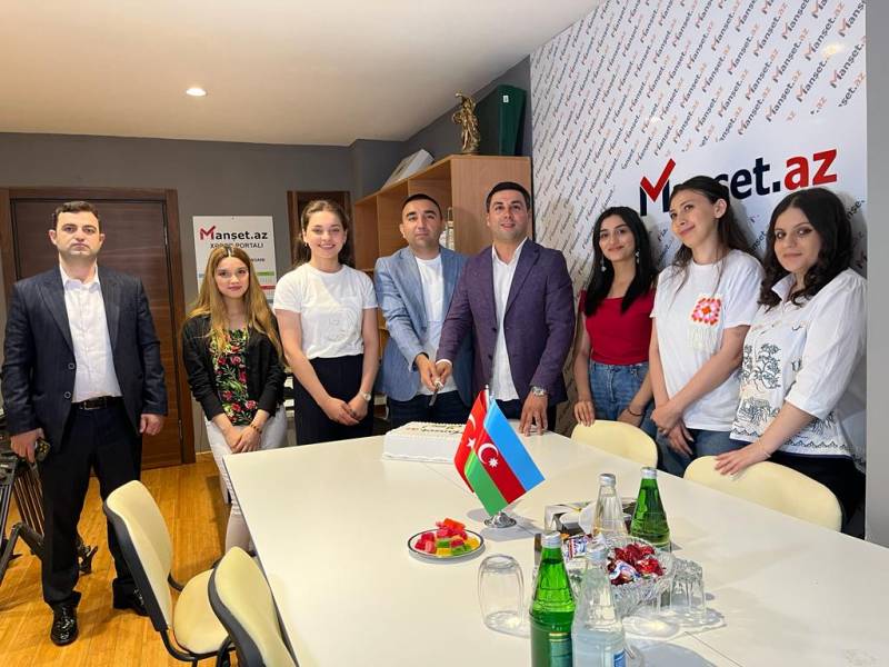 Manşet.az 2 yaşını qeyd edir - FOTOLAR