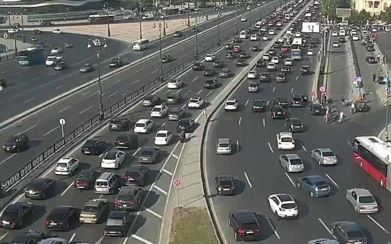 Bakıda bu yollarda tıxac var - SİYAHI