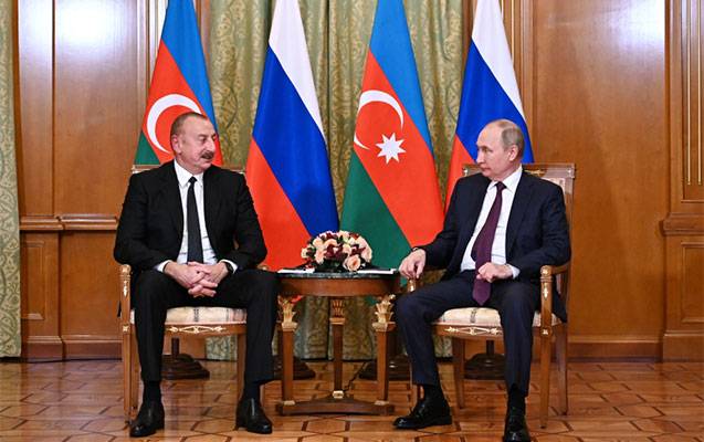 İlham Əliyev Putini təbrik etdi