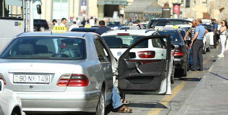 Taksilərlə bağlı yeni dövlət rüsumları olacaq - SİYAHI