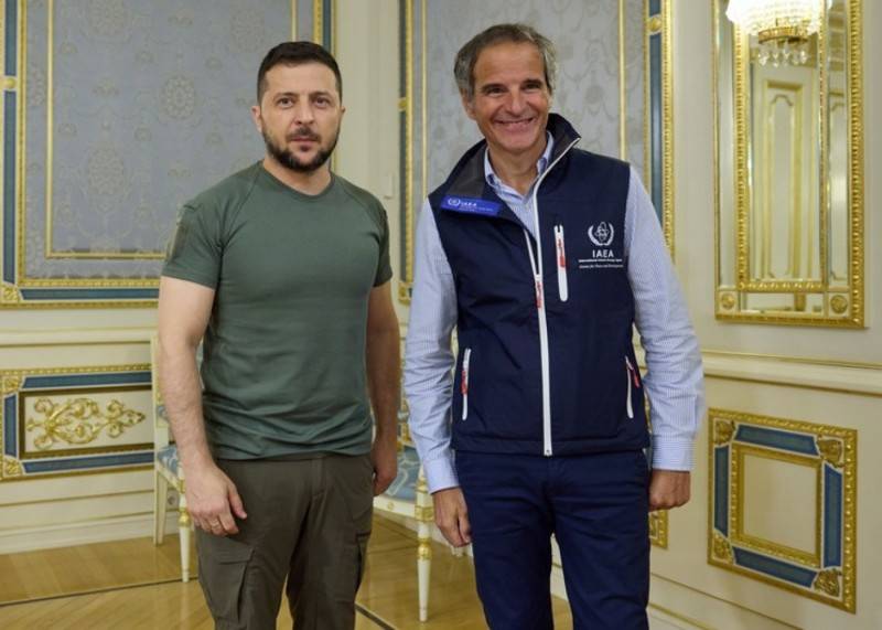 Qrossi Zelenski ilə danışıqlar apardı
