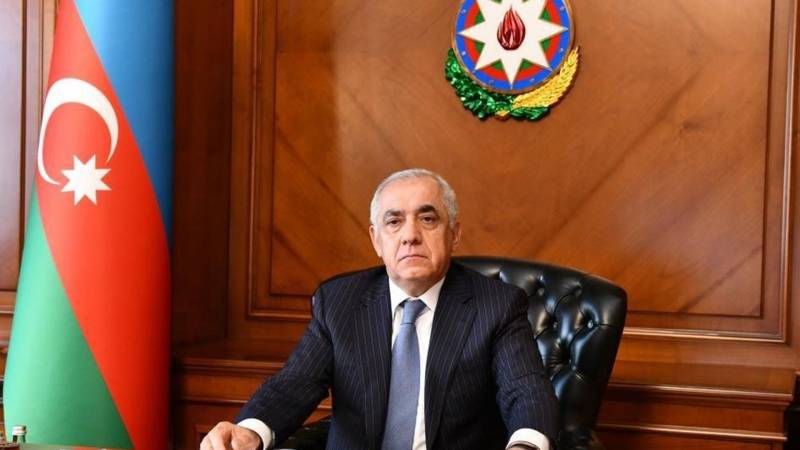 Əli Əsədov Cevdet Yılmazla danışdı