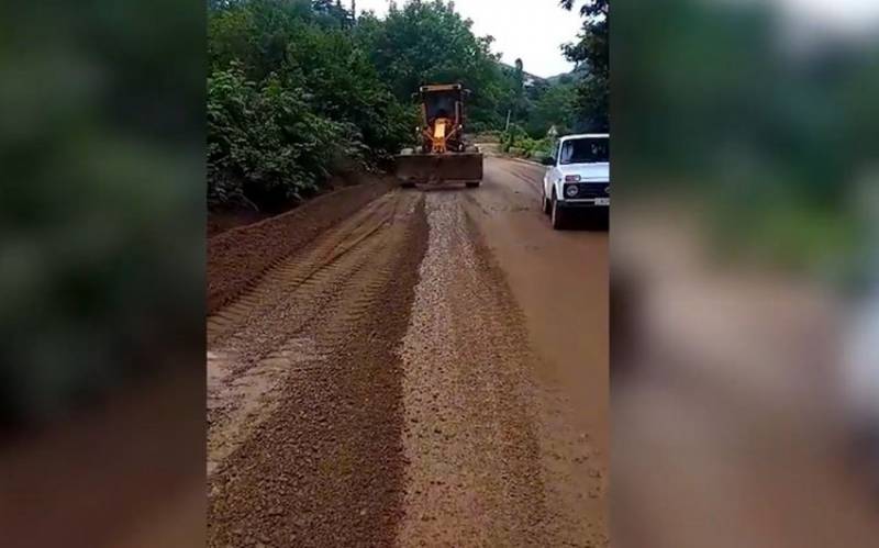 Daşkəsəndə avtomobil yollarında yaranmış məhdudiyyətlər aradan qaldırılıb 
