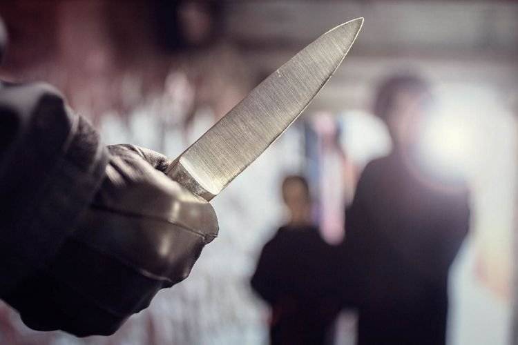 Əmisi oğlunu əvvəl maşınla vurdu, sonra bıçaqladı