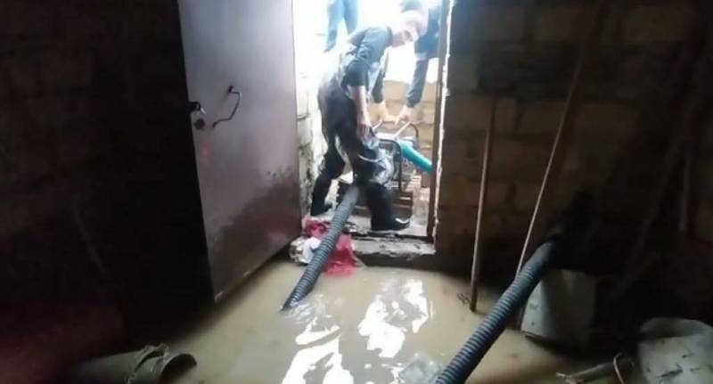 Gəncədə yaşayış evini su basdı - FOTO/VİDEO