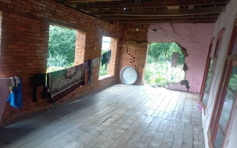 FHN evi yararsız vəziyyətə düşən Lənkəran sakininə kömək etdi - FOTO