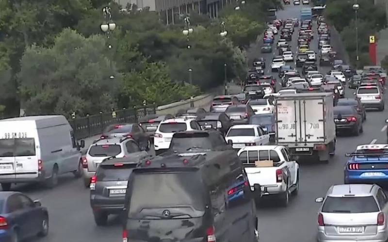 Bakıda bu yollarda sıxlıq var - SİYAHI