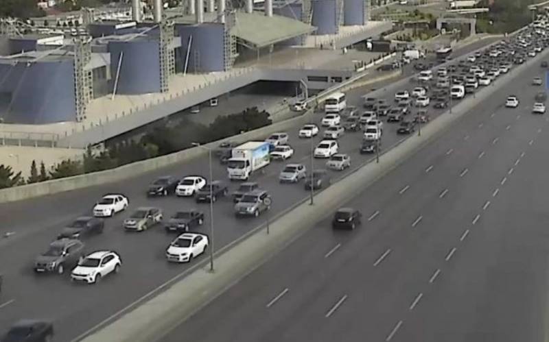 Bakıda bu yollarda sıxlıq var - SİYAHI