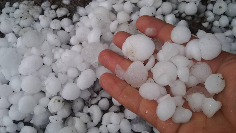 Daşkəsənə dolu yağdı 