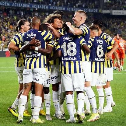 “Fənərbaxça” bu futbolçunu heyətində saymadı - FOTO