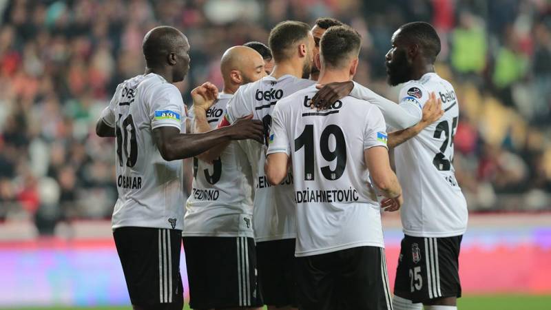 \"Beşiktaş\" onunla yollarını ayıracaq - FOTO