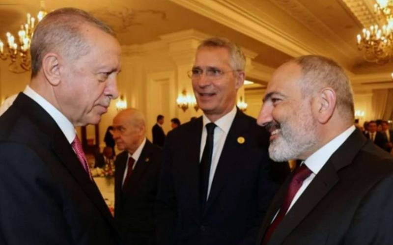 Nikol Paşinyan Türkiyə Prezidentini Qurban bayramı münasibətilə təbrik etdi