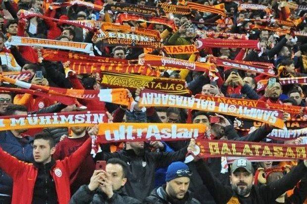 Federasiyadan “Qalatasaray”a “siyasi şüar” XƏBƏRDARLIĞI