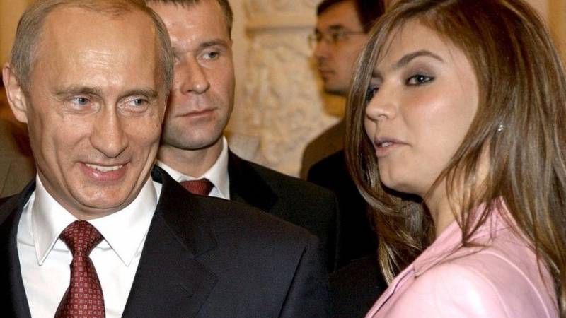 Putin sevgilisi üçün \"Rusiyanın ən böyük evi\"ni aldı - FOTO