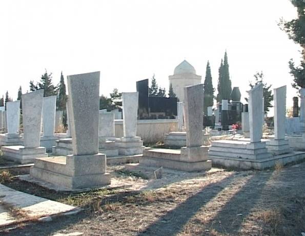 \"Qəbiristanlıqlarda monitorinq aparmışam, pensiya yaşı azalmalıdır\" - Deputatdan AÇIQLAMA