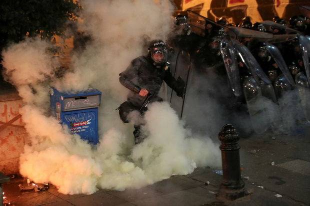 Gürcüstanda iğtişaşlar zamanı 60-a yaxın polis xəsarət aldı