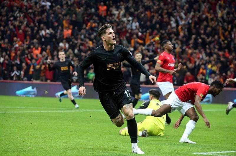 \"Qalatasaray\"dan növbəti qələbə - VİDEO