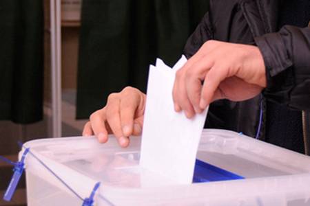 Qazaxıstan səfirliyində seçki məntəqəsi yaradıldı