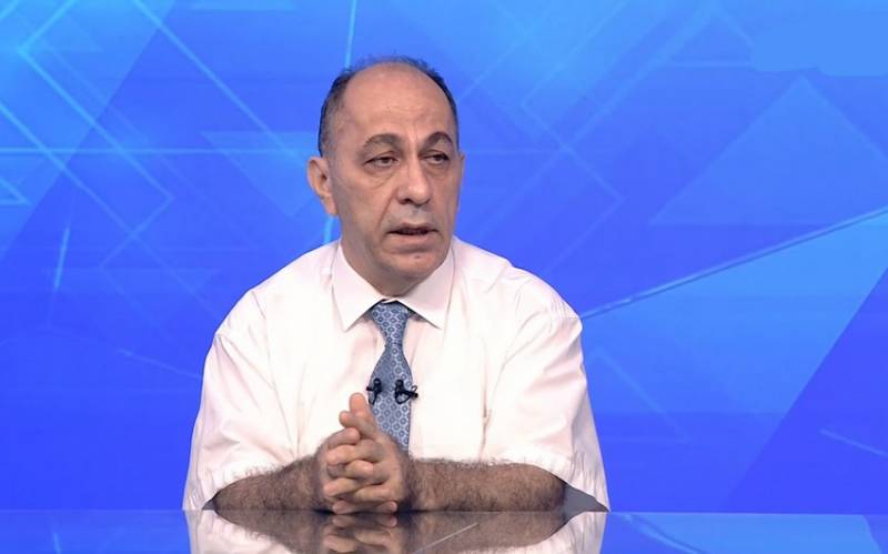 Adil Qeybulla istefa verdi