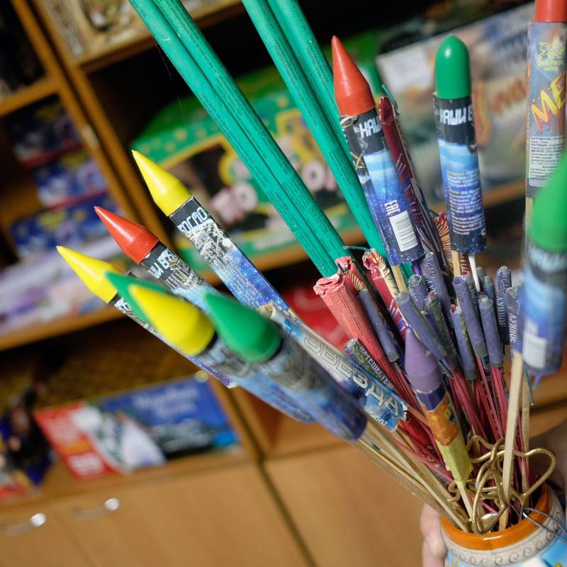 Azərbaycanda azyaşlının əlində pirotexniki vasitə partladı - Ağır yaralandı