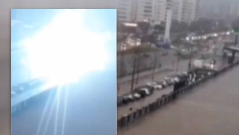 Magistral yolun ortasına ildırım düşdü - ANBAAN VİDEO