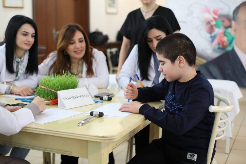 Nərimanov Tibb Mərkəzi “Heydər Əliyev İli” çərçivəsində tibbi aksiya keçirdi - FOTOLAR