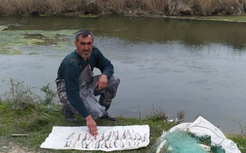 Qanunsuz balıq ovlayan şəxs saxlanıldı - FOTOLAR