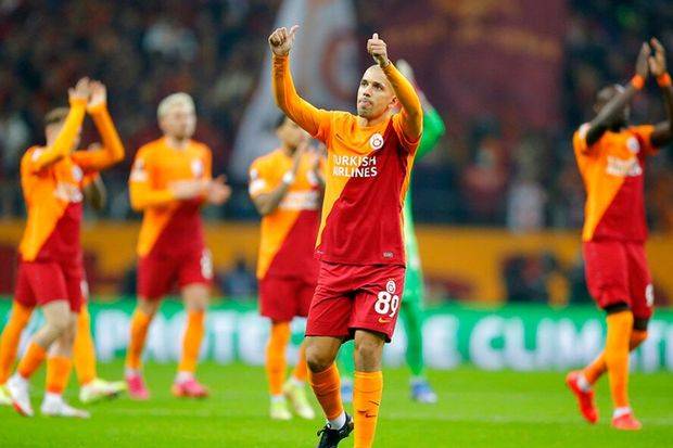 FIFA “Qalatasaray”a transfer qadağası qoydu