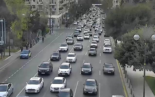 Bakının bu yollarında sıxlıq var - SİYAHI