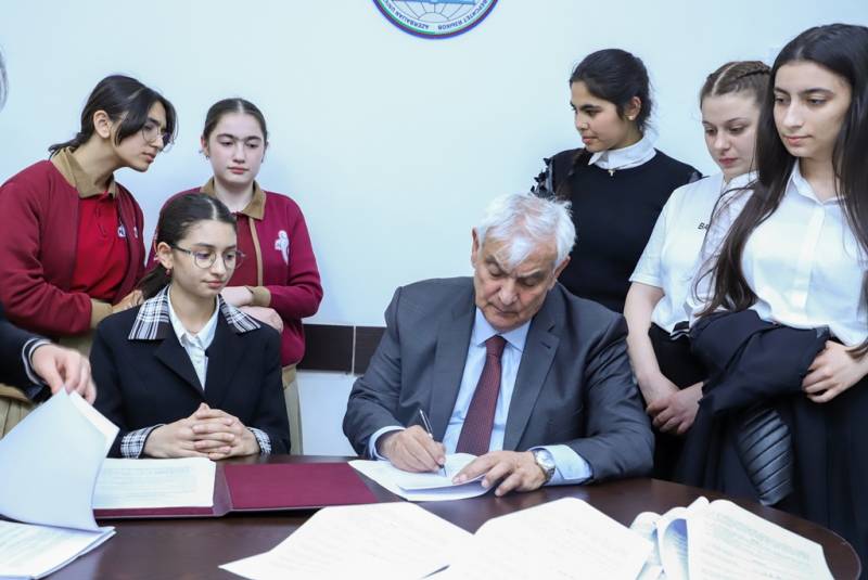 ADU-da  konfrans keçirildi - FOTOLAR