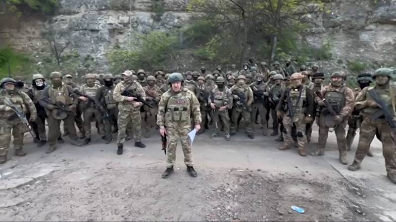 Priqojin “Vaqner”in Baxmutdan çıxdığını açıqladı - VİDEO