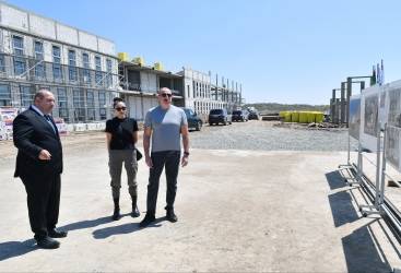 Özbək xalqı adından tikilən məktəblə TANIŞLIQ